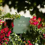 Bed and Breakfast Seaside Elegance And Tranquility: Your Luxurious Getaway *