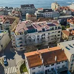 B&B Seaside Elegance And Tranquility: Your Luxurious Getaway 포르투