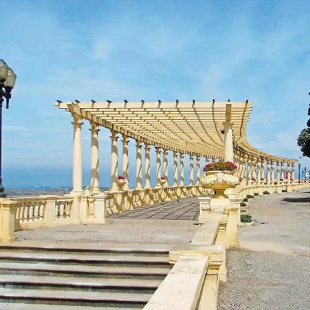 住宿加早餐酒店 Seaside Elegance And Tranquility: Your Luxurious Getaway *