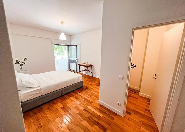 Seaside Elegance And Tranquility: Your Luxurious Getaway Bed & Breakfast *