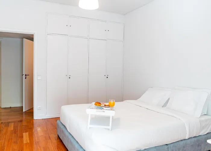 Seaside Elegance And Tranquility: Your Luxurious Getaway