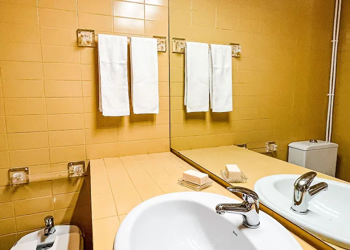 Bed & Breakfast Seaside Elegance And Tranquility: Your Luxurious Getaway