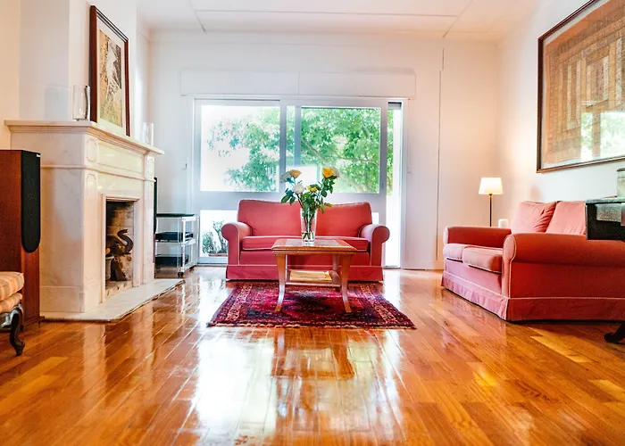 Seaside Elegance And Tranquility: Your Luxurious Getaway Bed & Breakfast *