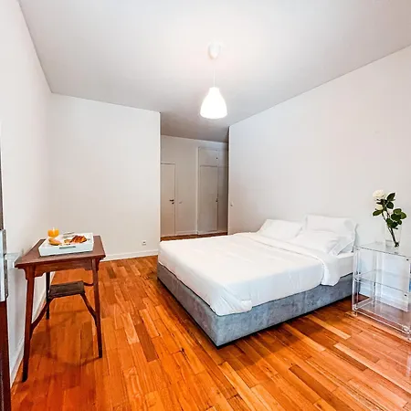 Seaside Elegance And Tranquility: Your Luxurious Getaway