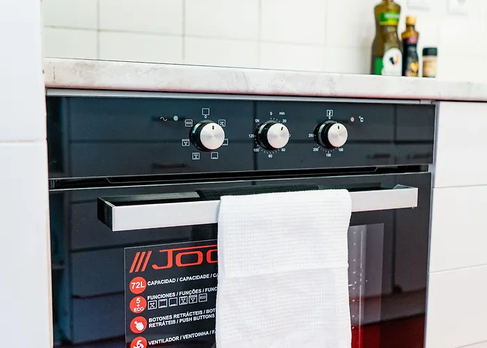 Seaside Elegance And Tranquility: Your Luxurious Getaway *