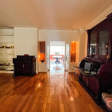 Seaside Elegance And Tranquility: Your Luxurious Getaway Bed & Breakfast Porto