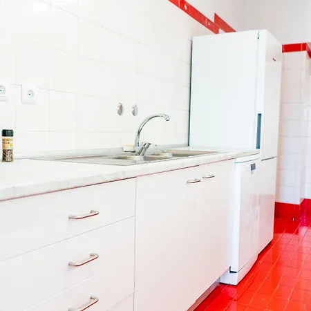 Seaside Elegance And Tranquility: Your Luxurious Getaway Bed & Breakfast Porto