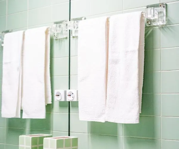 Seaside Elegance And Tranquility: Your Luxurious Getaway