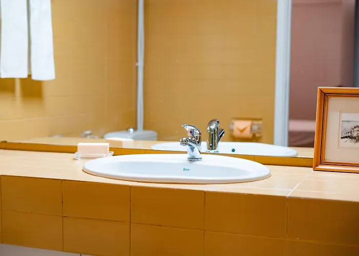 Seaside Elegance And Tranquility: Your Luxurious Getaway