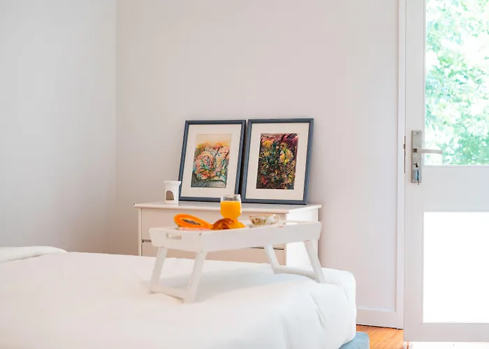 Seaside Elegance And Tranquility: Your Luxurious Getaway Frühstückspension